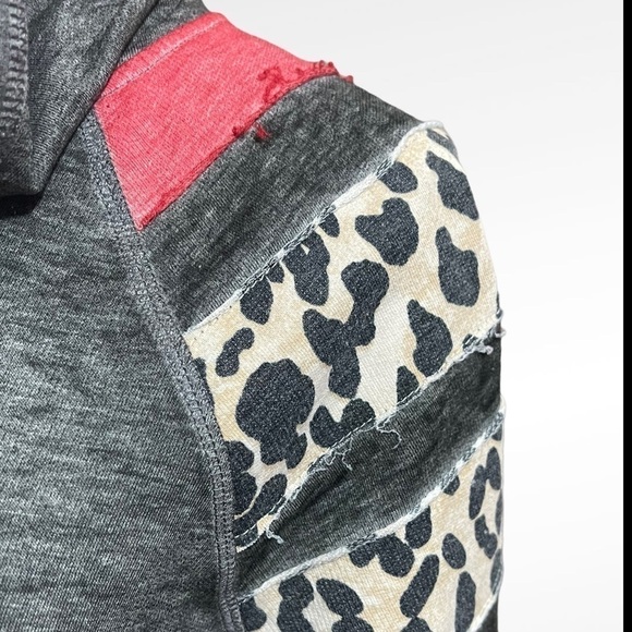 Charcoal Heather Gray & Animal Print Hoodie - Picture 2 of 8